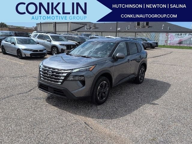 Used 2025 Gray Nissan SV image 1