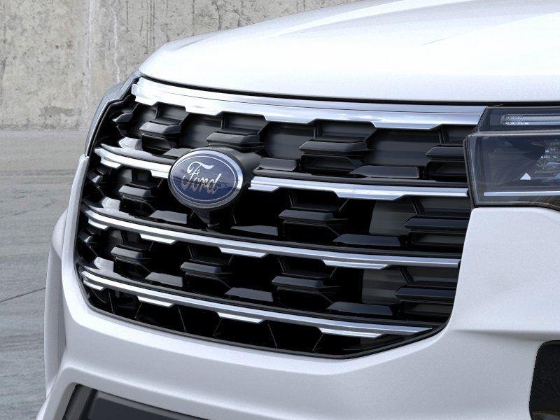 New 2026 Star White Ford Active image 13