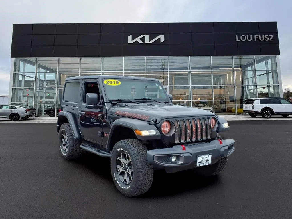 Used 2019 Black Jeep Rubicon image 1