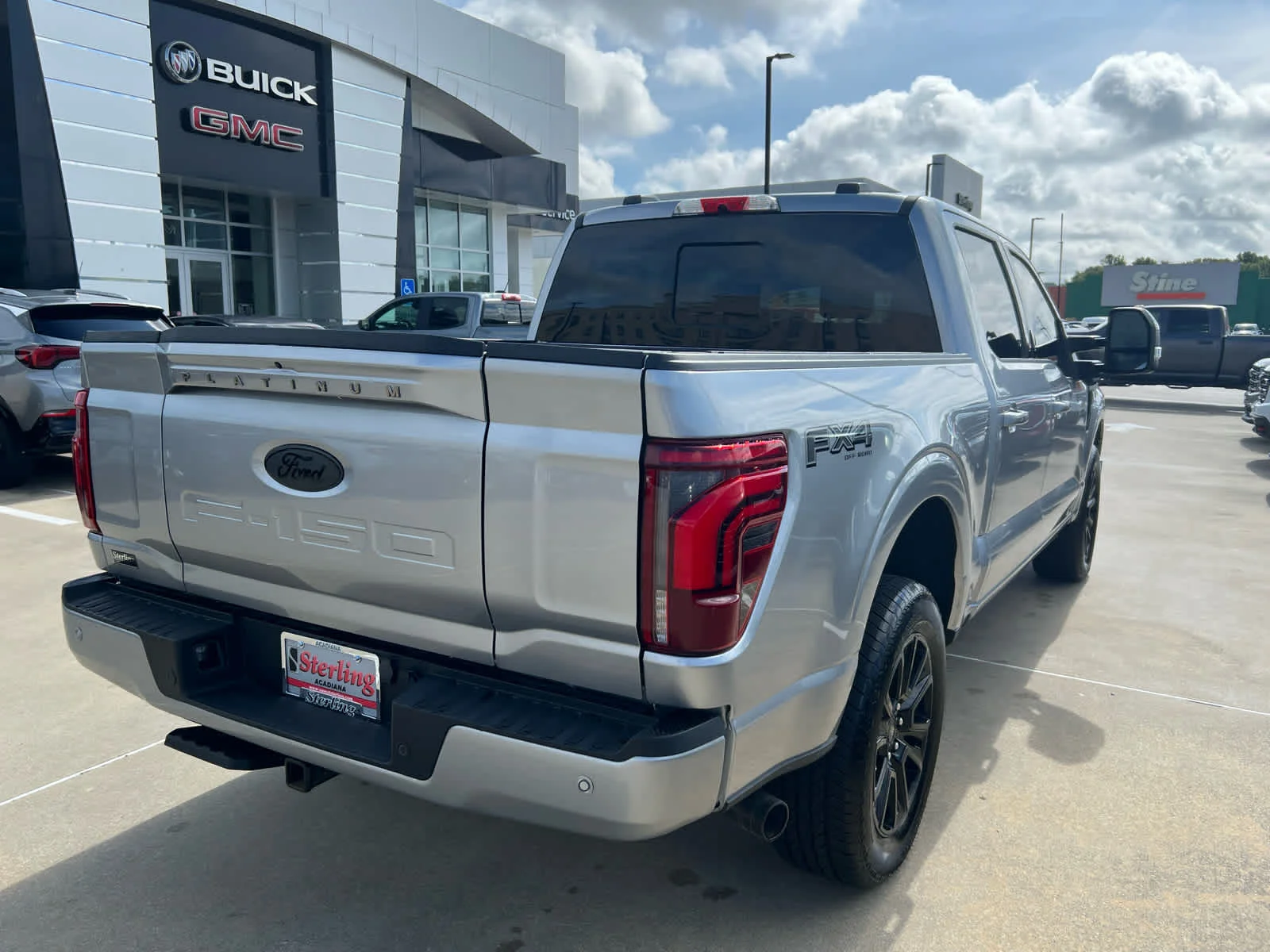 2025 Ford F-150 Platinum - Photo 8