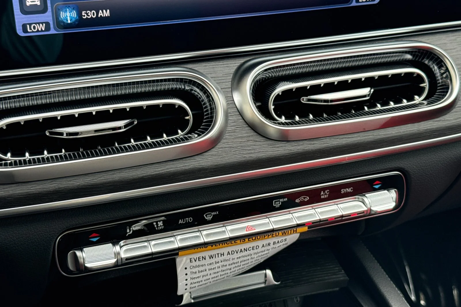 New 2027 MANUFAKTUR Alpine Grey Mercedes-Benz GLE 450 Coupe image 17
