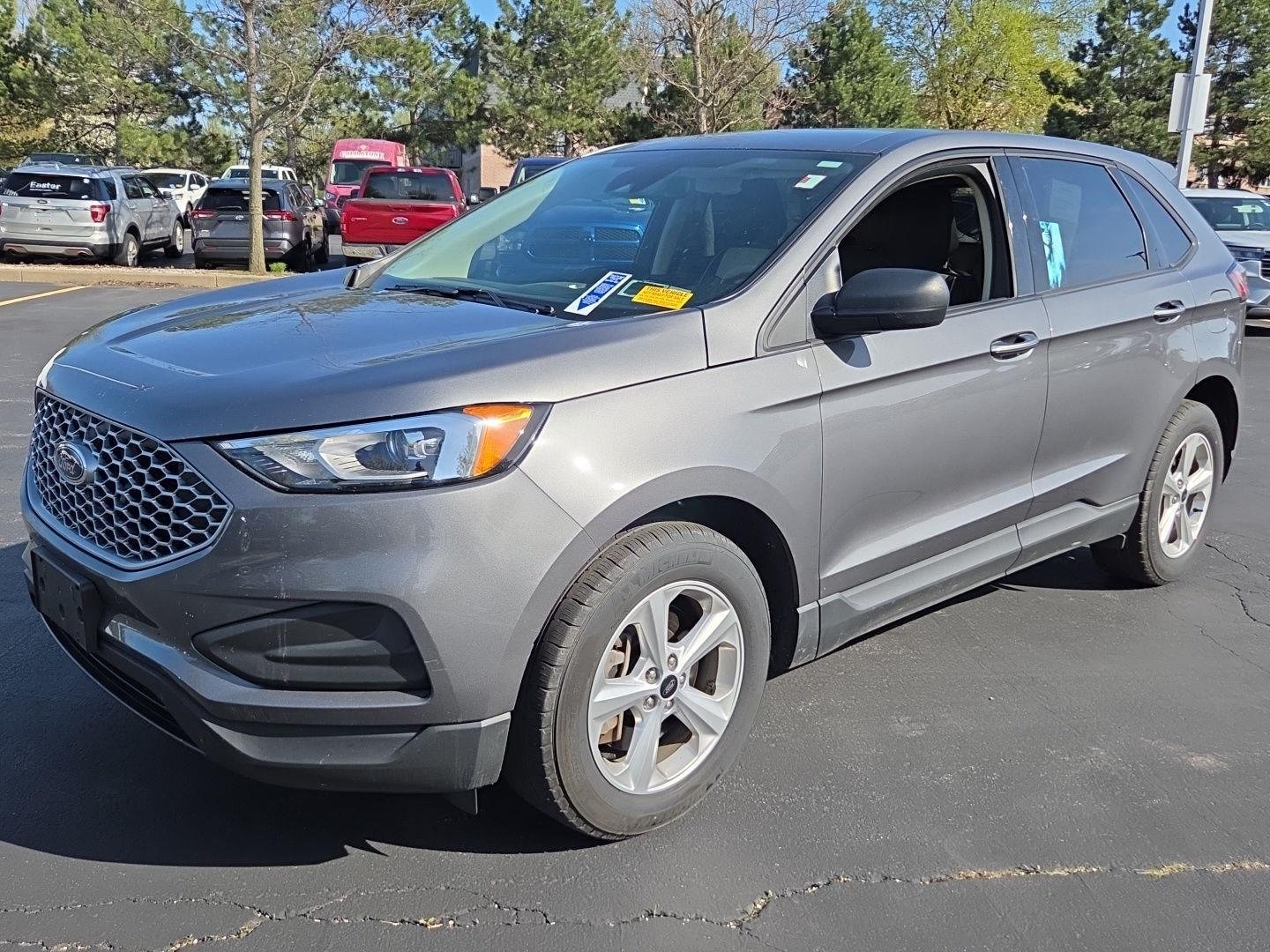 Used 2024 Carbonized Gray Metallic Ford SE image 5