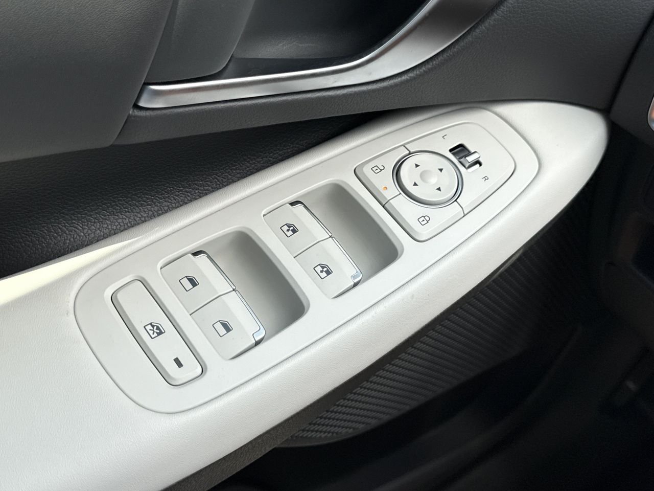 New 2026 Portofino Gray Hyundai SEL Sport image 15