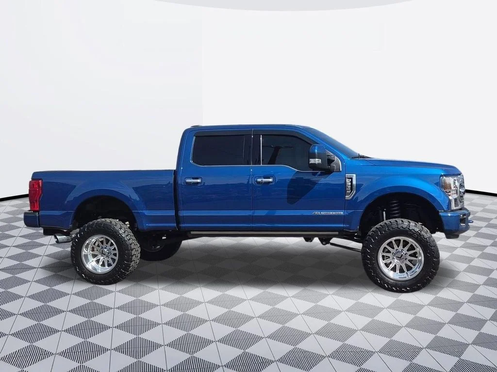 Used 2022 Blue Metallic Ford Limited image 6