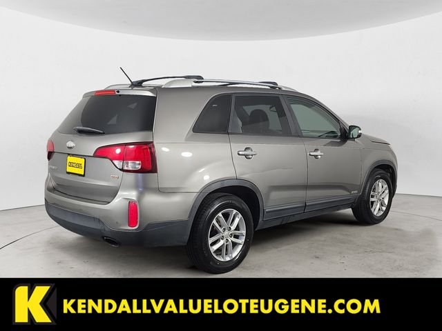 Used 2014 Silver Kia LX image 5