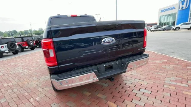 Used 2023 Blue Ford XLT image 8