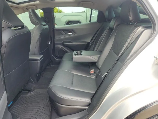 Used 2024  Toyota XLE image 18