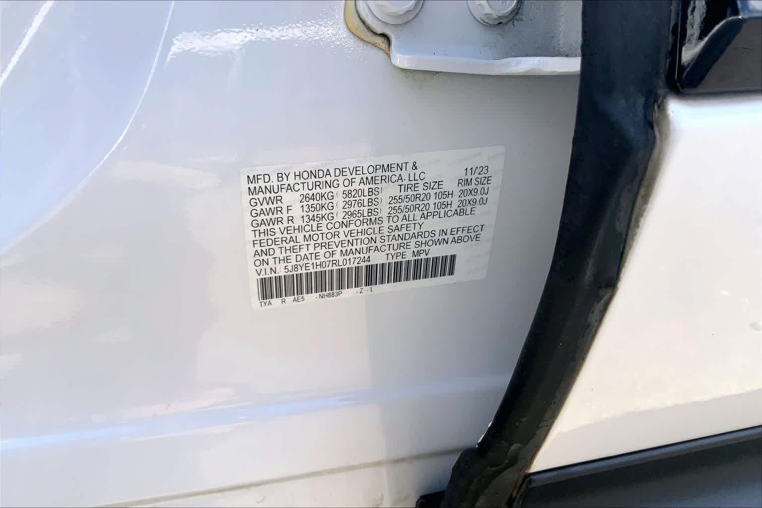 Used 2024 Platinum White Pearl Acura w/A-Spec Package image 37