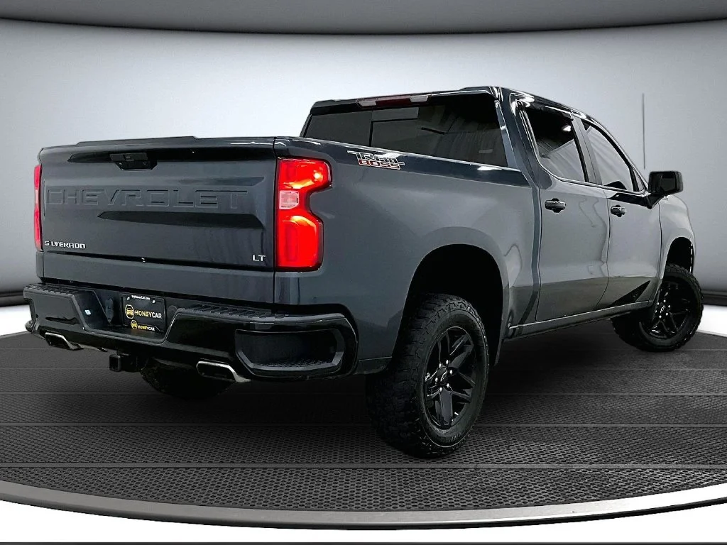 Used 2020 Gray Chevrolet LT Trail Boss image 6
