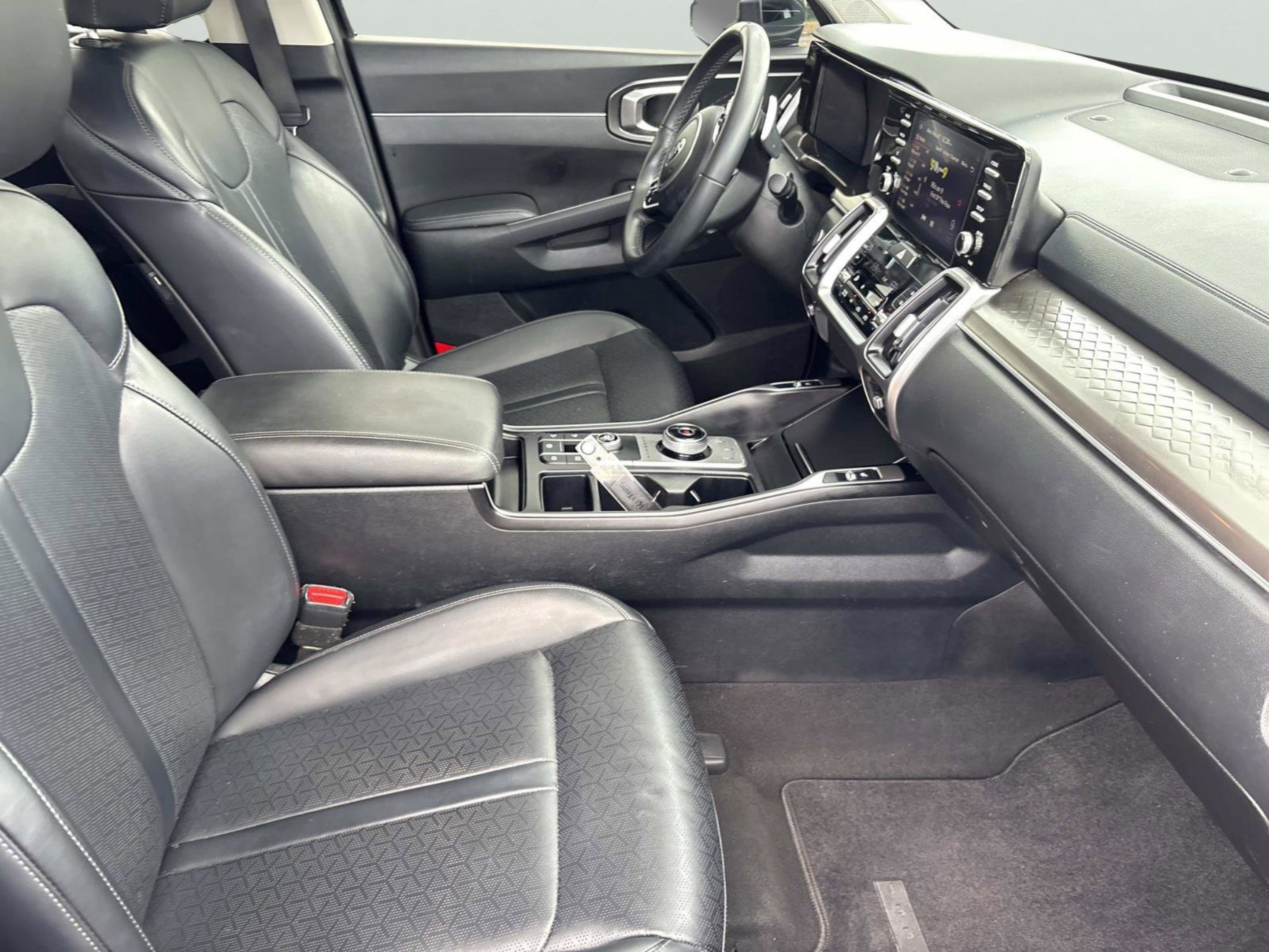 Used 2021 Aurora Black Kia S image 19