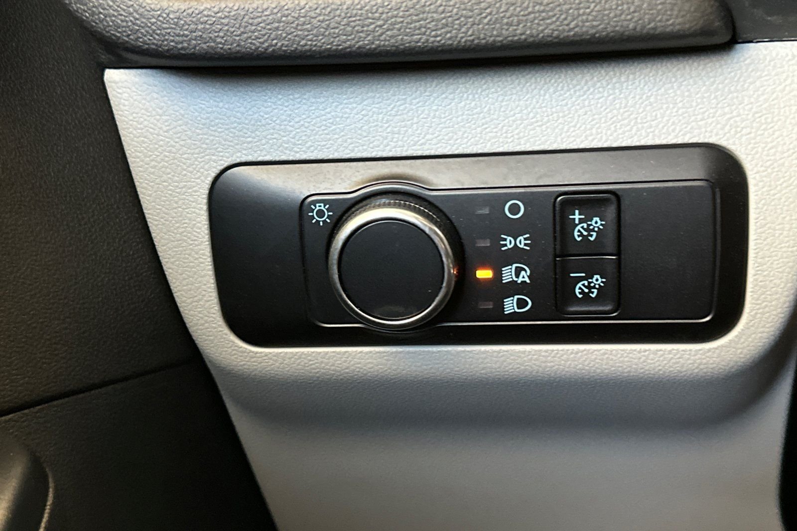 Certified Used 2025 Gray Ford Active image 29