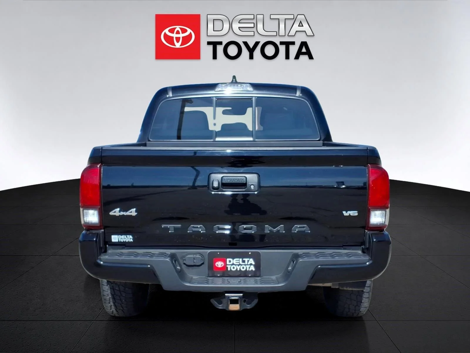 Used 2023 Black Toyota SR V6 image 4
