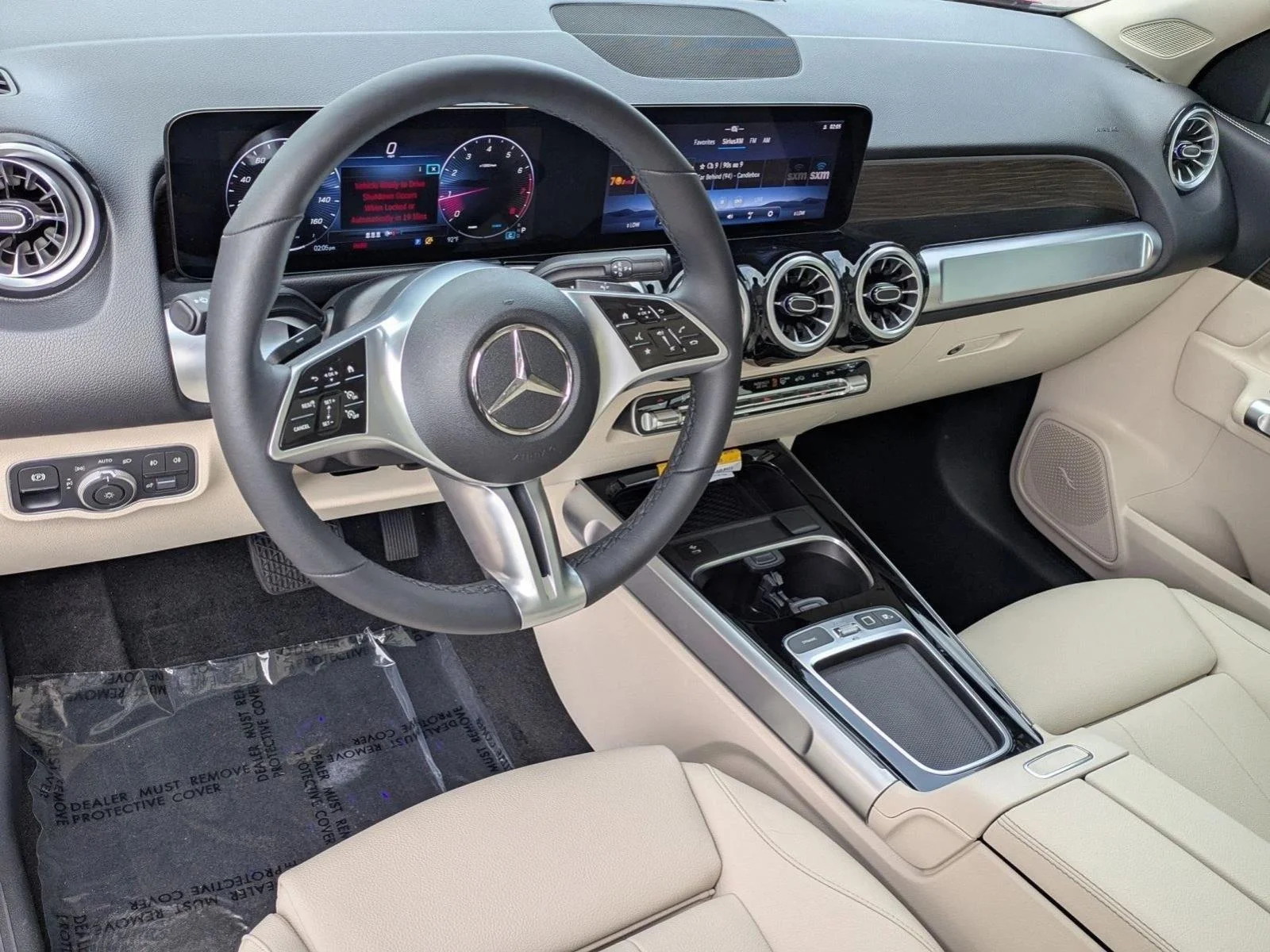 Used 2026 Manufaktur Patagonia Red Metallic Mercedes-Benz GLB 250 image 10