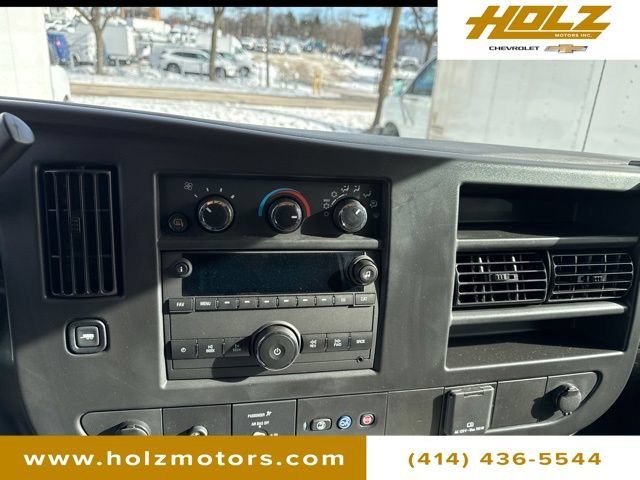 Used 2025 Summit White GMC Work Van image 12