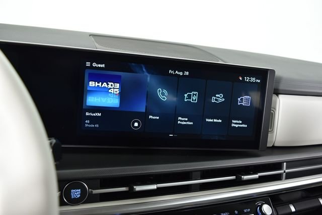 New 2027 White Hyundai SE AWD image 21
