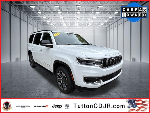 2025 Jeep Wagoneer Base