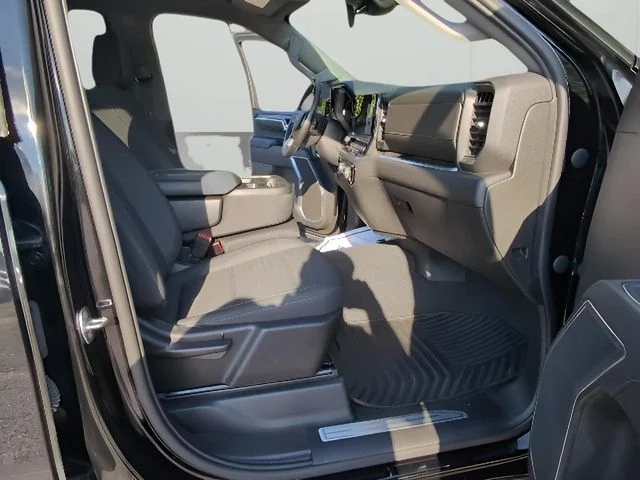Used 2022 Black Chevrolet LT image 39