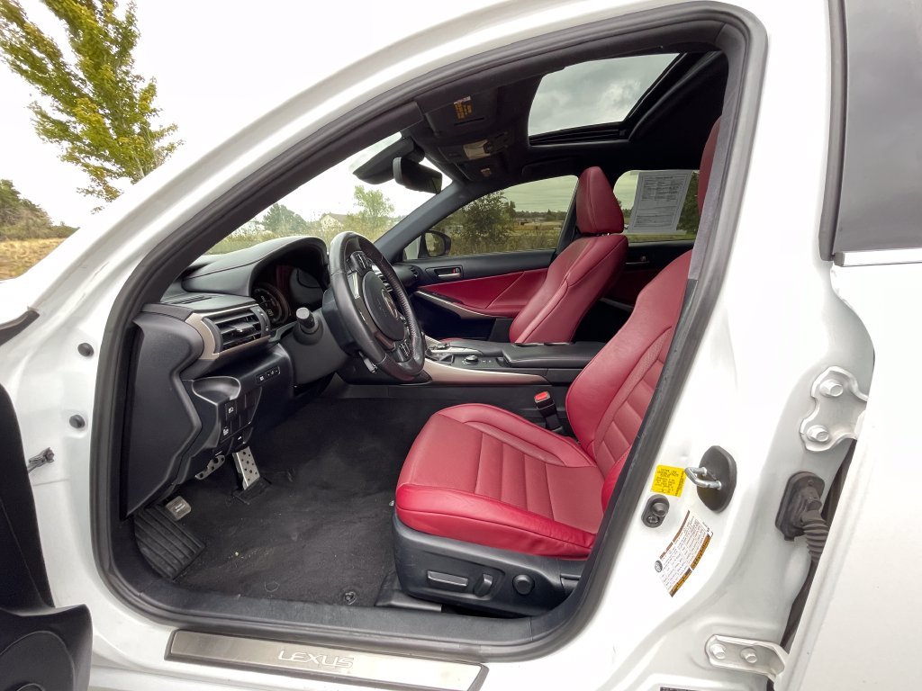 Used 2019 White Lexus 300 F Sport image 3