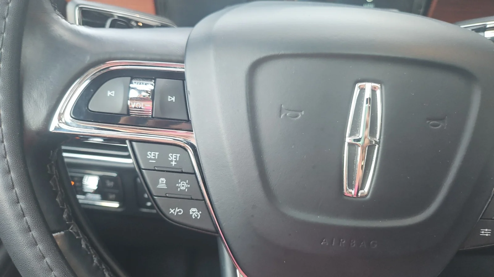 Used 2022 Black Lincoln Reserve 4WD image 17