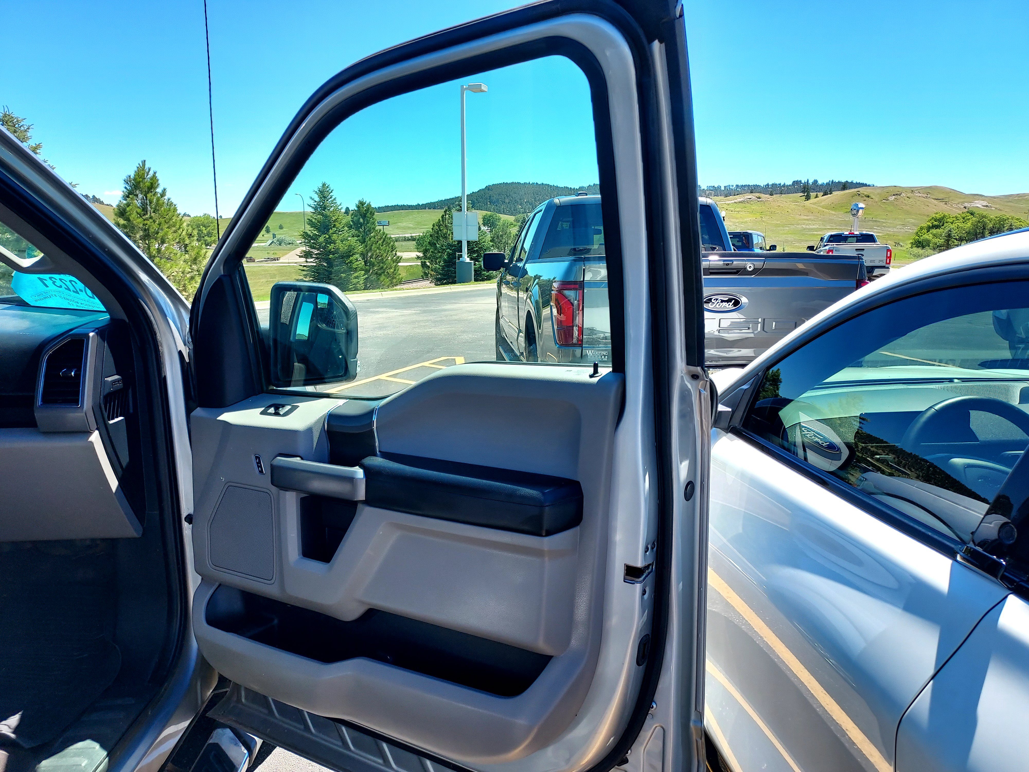 Used 2020 Silver Ford XLT image 20