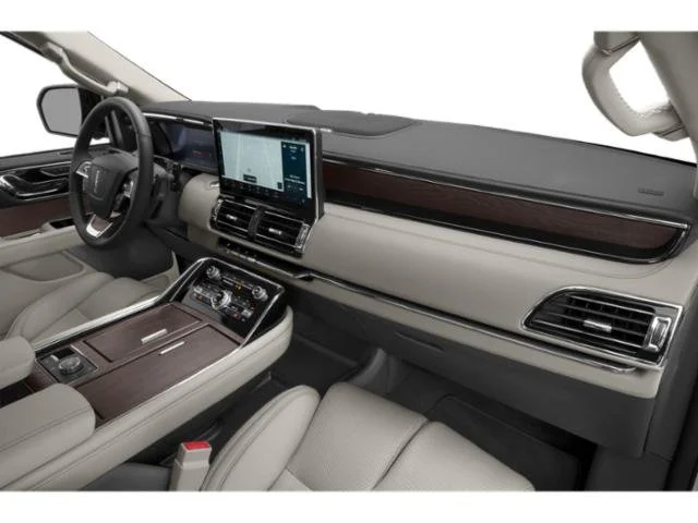Used 2023 Black Lincoln Reserve image 15
