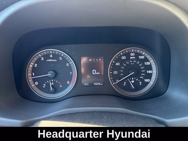 Used 2018 Silver Hyundai SE image 11