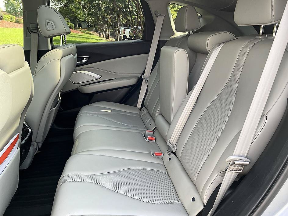 Used 2019 Silver Acura w/Technology Pkg image 12