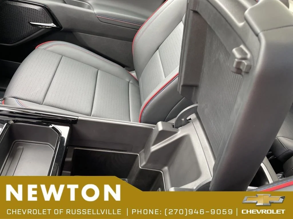 2024 Chevrolet Silverado EV RST - Photo 40