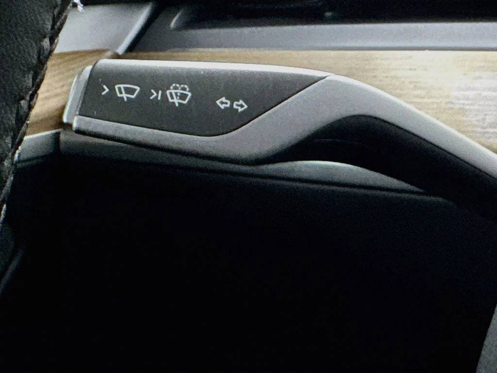 Used 2022 Blue Tesla Long Range image 12