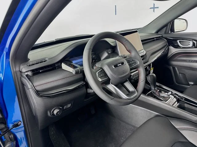 New 2026 Hydro Blue Pearl-Coat Exterior Paint Jeep Trailhawk image 9