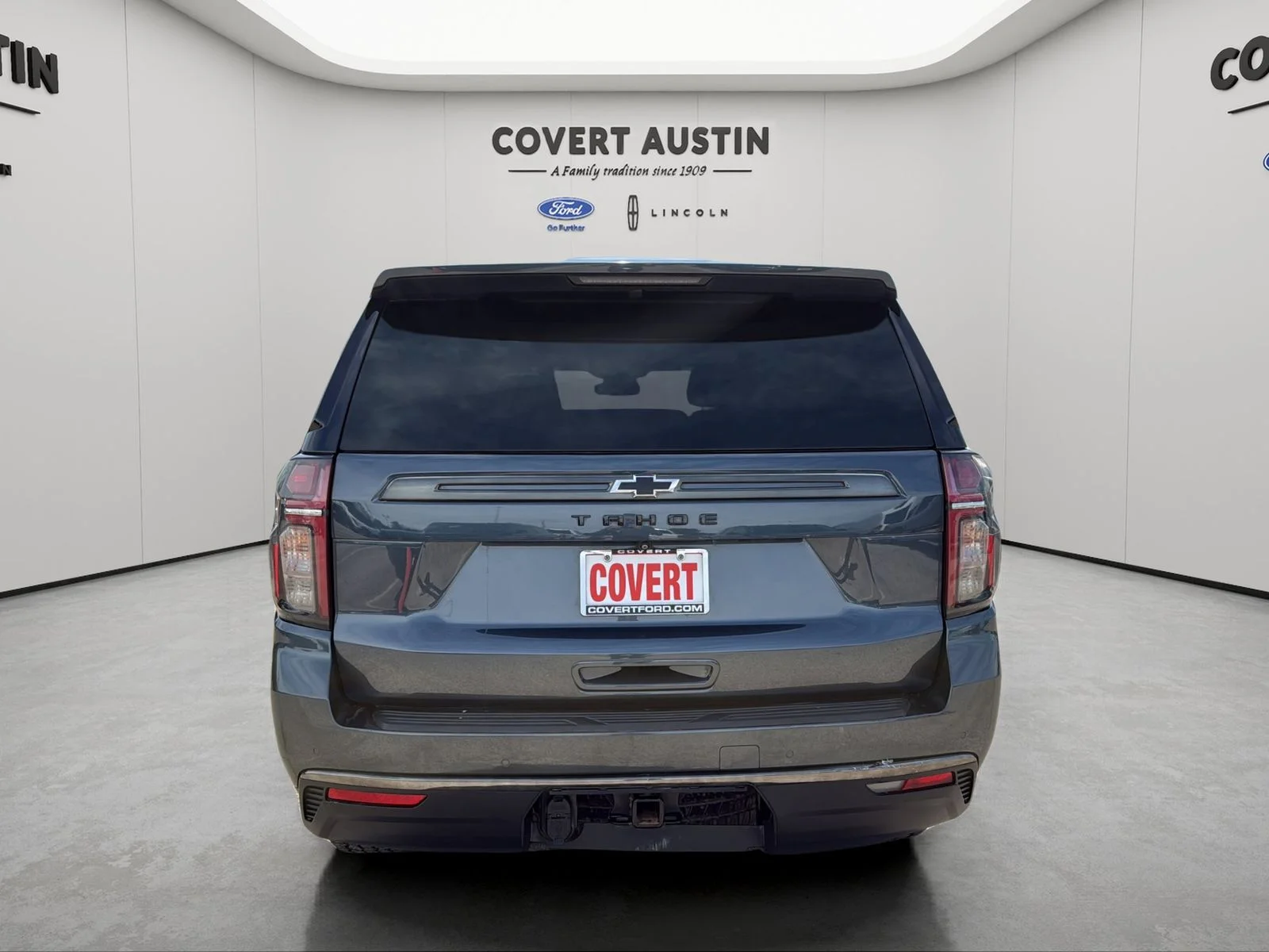 Used 2021 Gray Chevrolet Z71 image 4