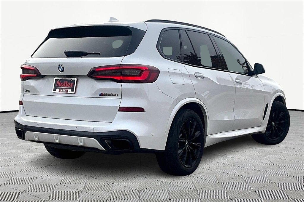 2023 Bmw X5 M50i photo 2