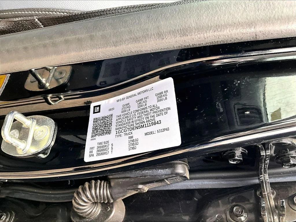 Certified Used 2021 Black Chevrolet Z71 image 21