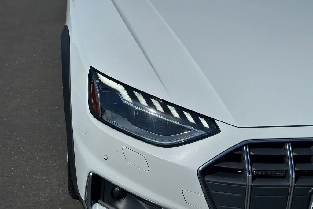 Used 2021 White Audi 45 Premium Plus image 3