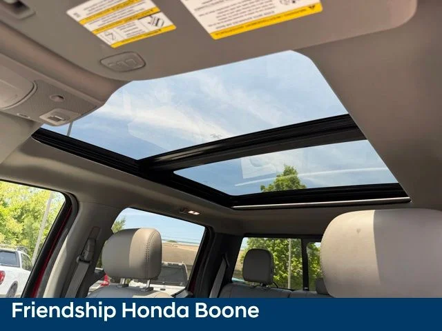 Used 2019 Red Ford Lariat image 33