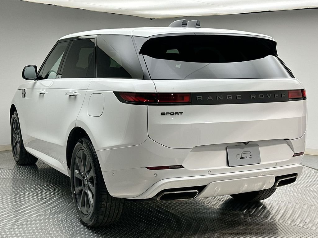Certified Used 2025 Fuji White Land Rover Dynamic SE image 11