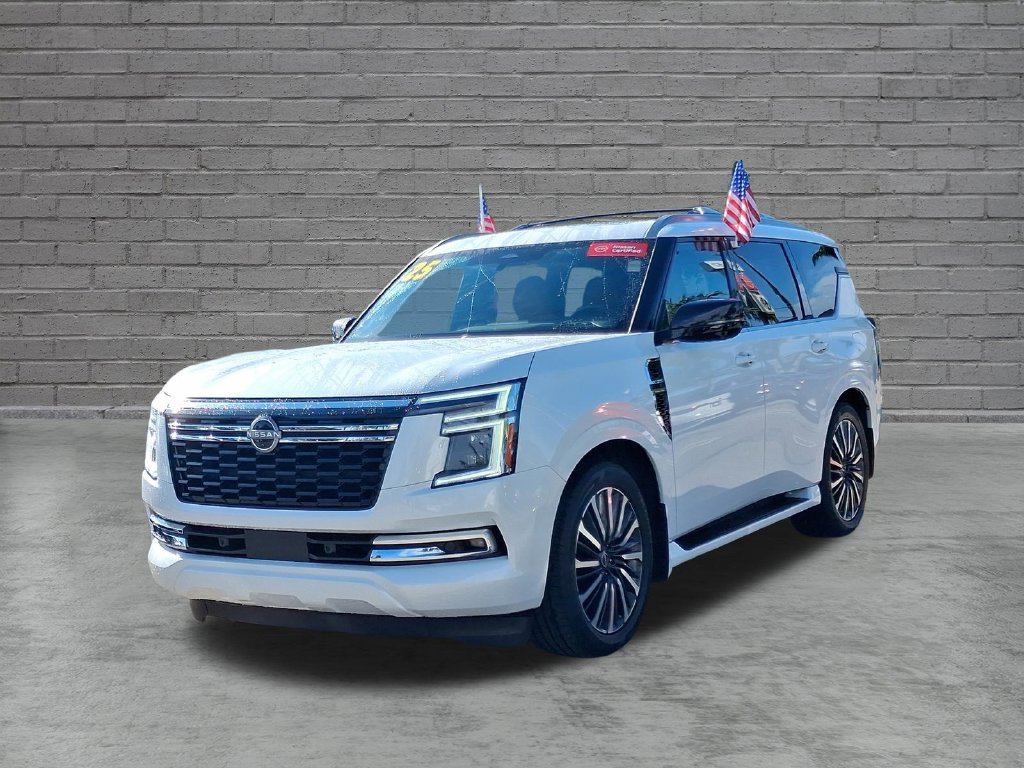 Used 2025 White Nissan Platinum Reserve image 3
