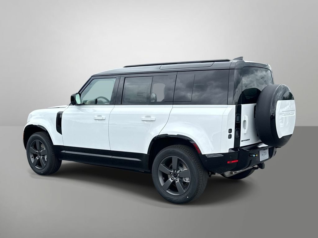 New 2026 Fuji White Land Rover X-Dynamic SE image 28