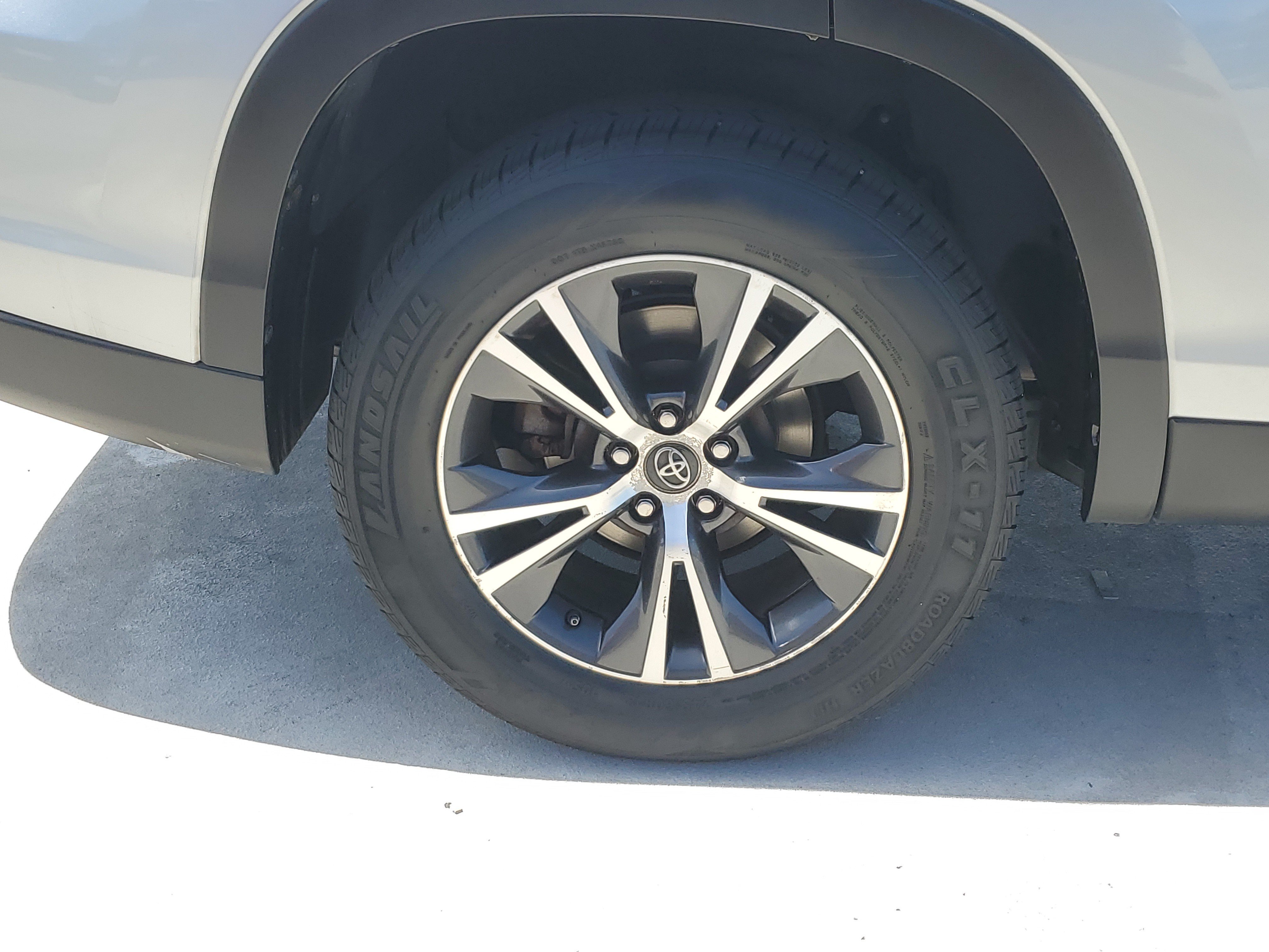 Used 2019 Celestial Silver Metallic Toyota LE image 7