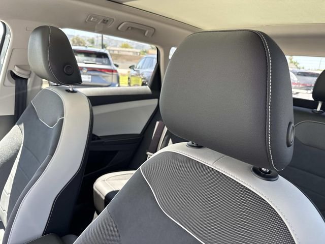 New 2026 Gray Volkswagen 1.5T SE image 23