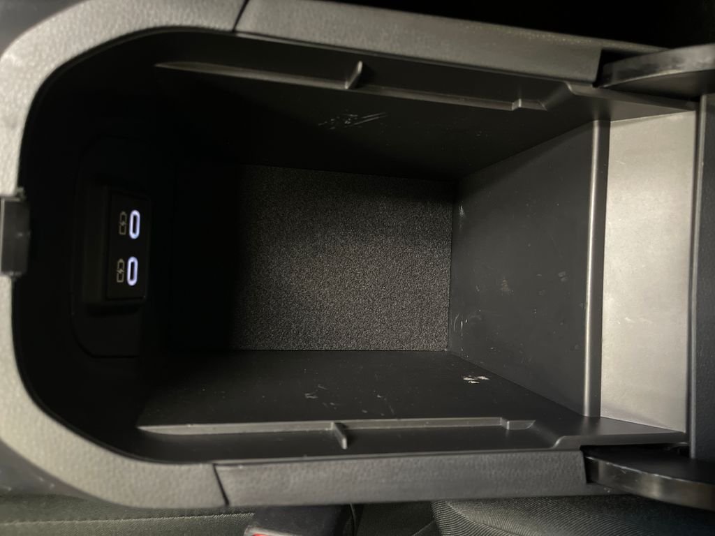 Used 2025 Silver Toyota XLE image 24