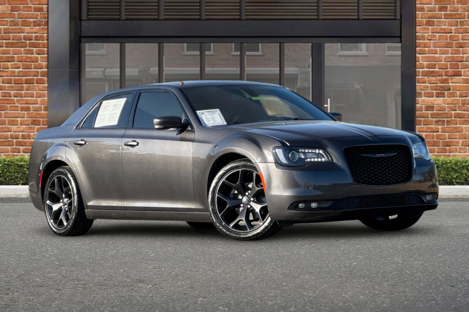 Used 2021 Chrysler 300 S with VIN 2C3CCABG9MH549805 for sale in Porterville, CA