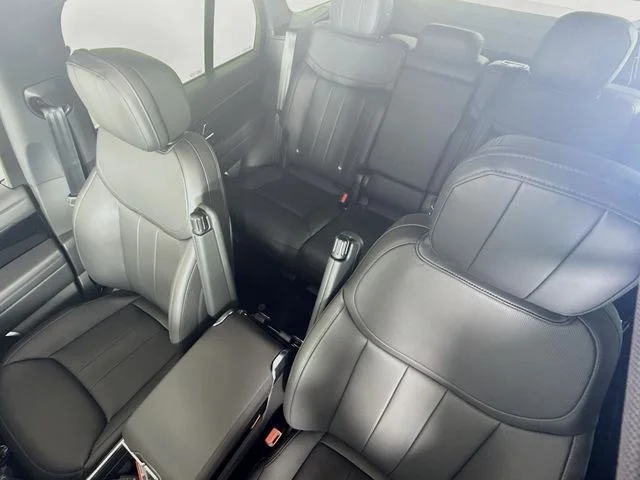 New 2026 Fuji White Land Rover SE image 14