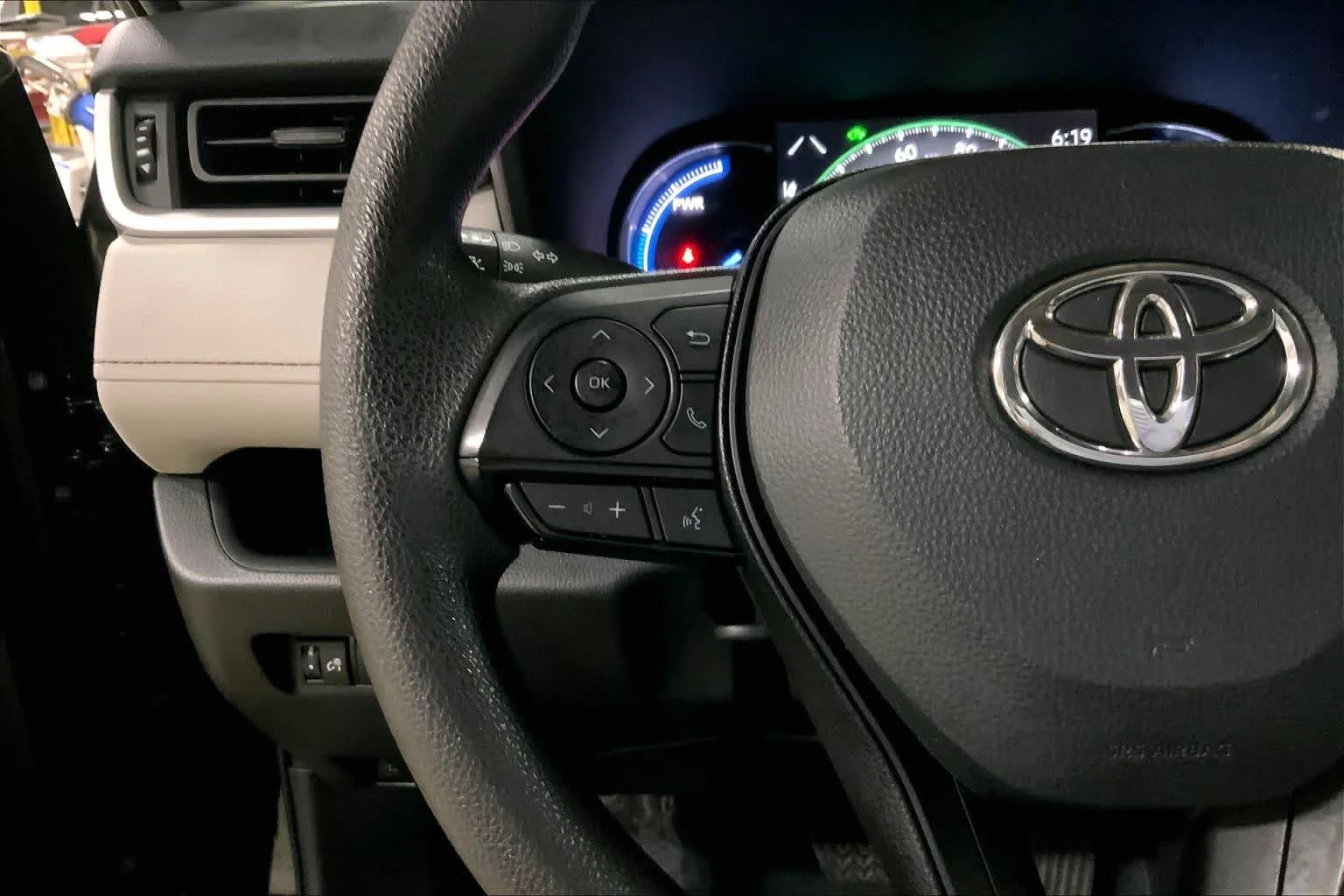 Used 2025 Midnight Black Metallic Toyota Hybrid XLE image 24