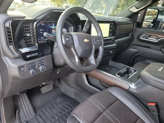 Used 2024 Black Chevrolet High Country image 19
