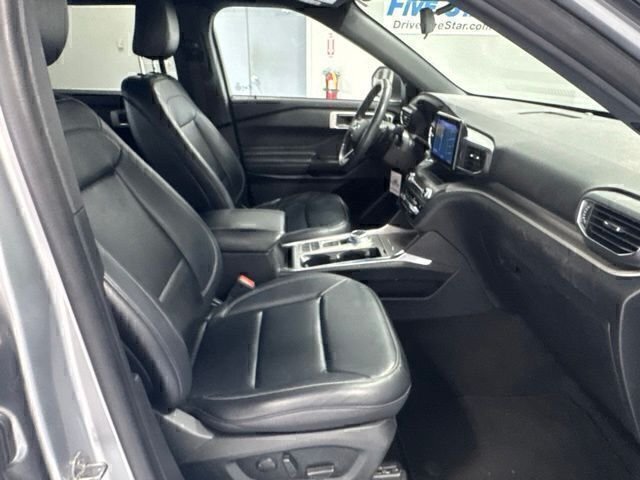 Used 2020 Silver Ford XLT image 22