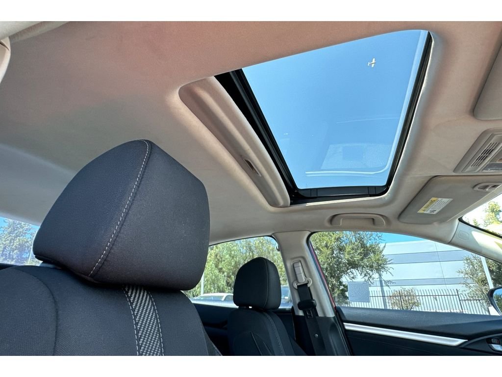Used 2018 Rallye Red Honda EX image 19