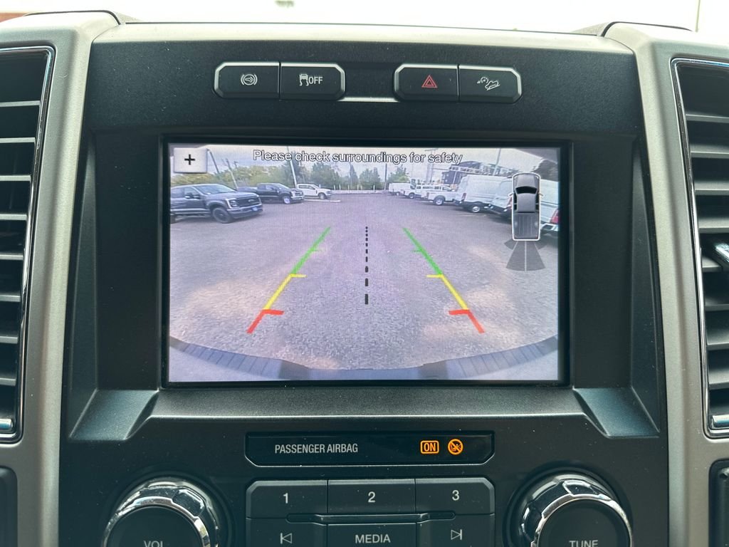 Used 2019 White Ford Lariat image 12