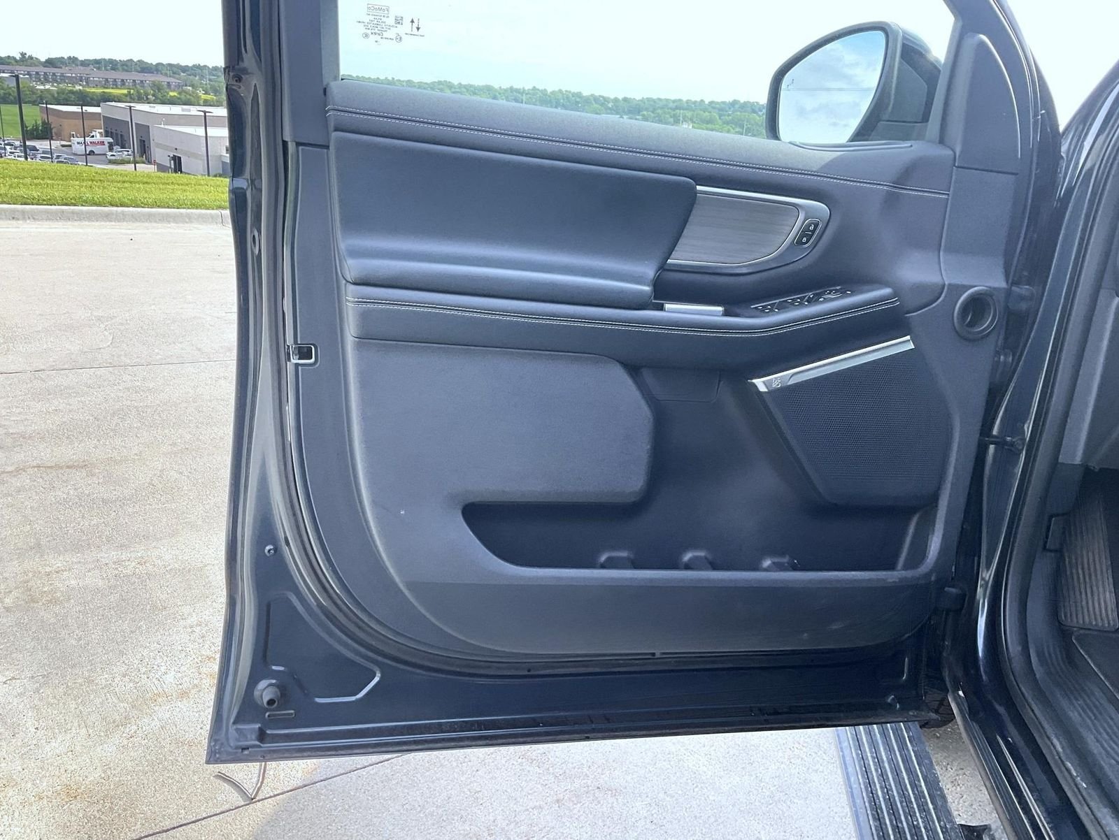 Used 2025 Blue Ford Platinum image 10