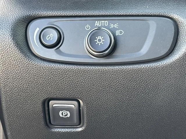 Used 2023 Black Chevrolet 2LT image 23